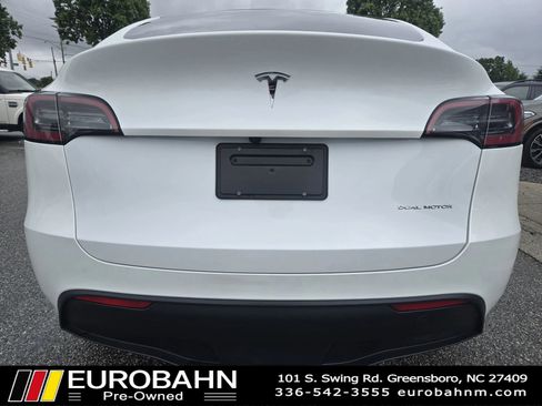 Used 2023 Tesla Model Y Long Range AWD/4WD image 4