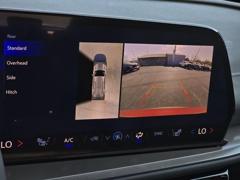 New 2026 Chevrolet Traverse LT w/ Driver Confidence Package FWD image 16