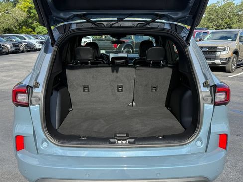 Used 2023 Ford Escape ST-Line w/ Tech Pack #1 FWD image 11