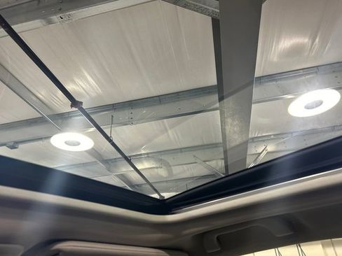 Used 2023 Subaru Forester Limited image 27