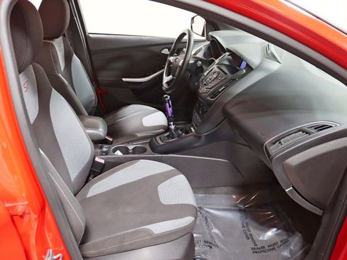 Used 2013 Ford Focus ST image 23
