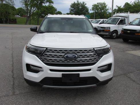 Used 2020 Ford Explorer Limited AWD/4WD image 2