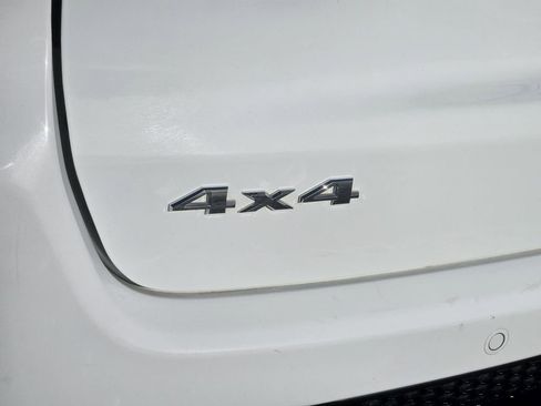 Used 2024 Jeep Compass Limited image 8