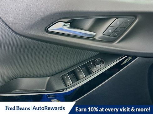 New 2026 Chevrolet Equinox RS w/ Convenience Package III AWD/4WD image 21