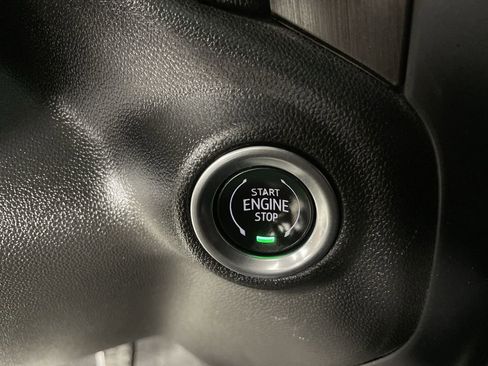 Used 2022 GMC Sierra 2500 AT4 image 16