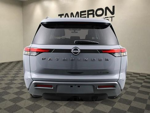 New 2026 Nissan Pathfinder Platinum FWD image 4