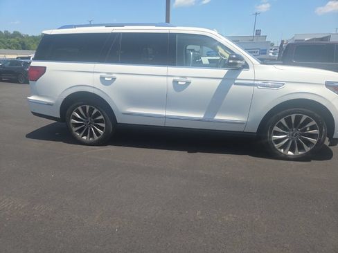 Used 2020 Lincoln Navigator Reserve w/ Luxury Package AWD/4WD image 10