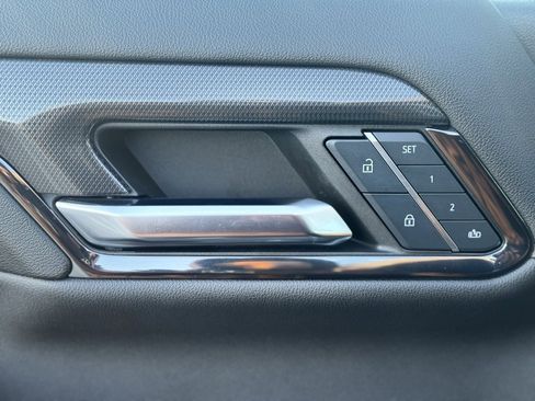 Used 2024 GMC Sierra 2500 AT4 w/ AT4 Premium Plus Package image 23