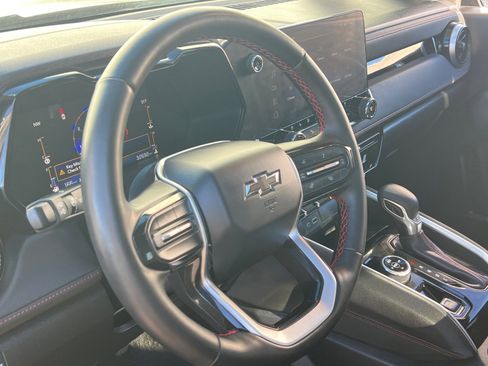 Used 2023 Chevrolet Colorado Z71 w/ Z71 Convenience Package 2 image 9