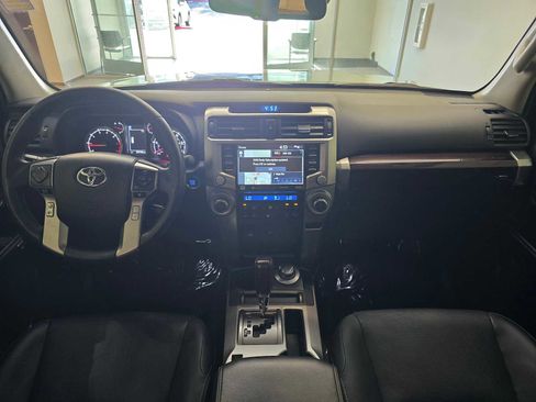 Certified 2022 Toyota 4Runner Limited AWD/4WD image 10