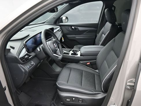 New 2026 Buick Enclave Sport Touring w/ LPO, Floor Liner Package image 9