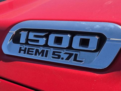 Used 2019 RAM 1500 Big Horn RWD image 7