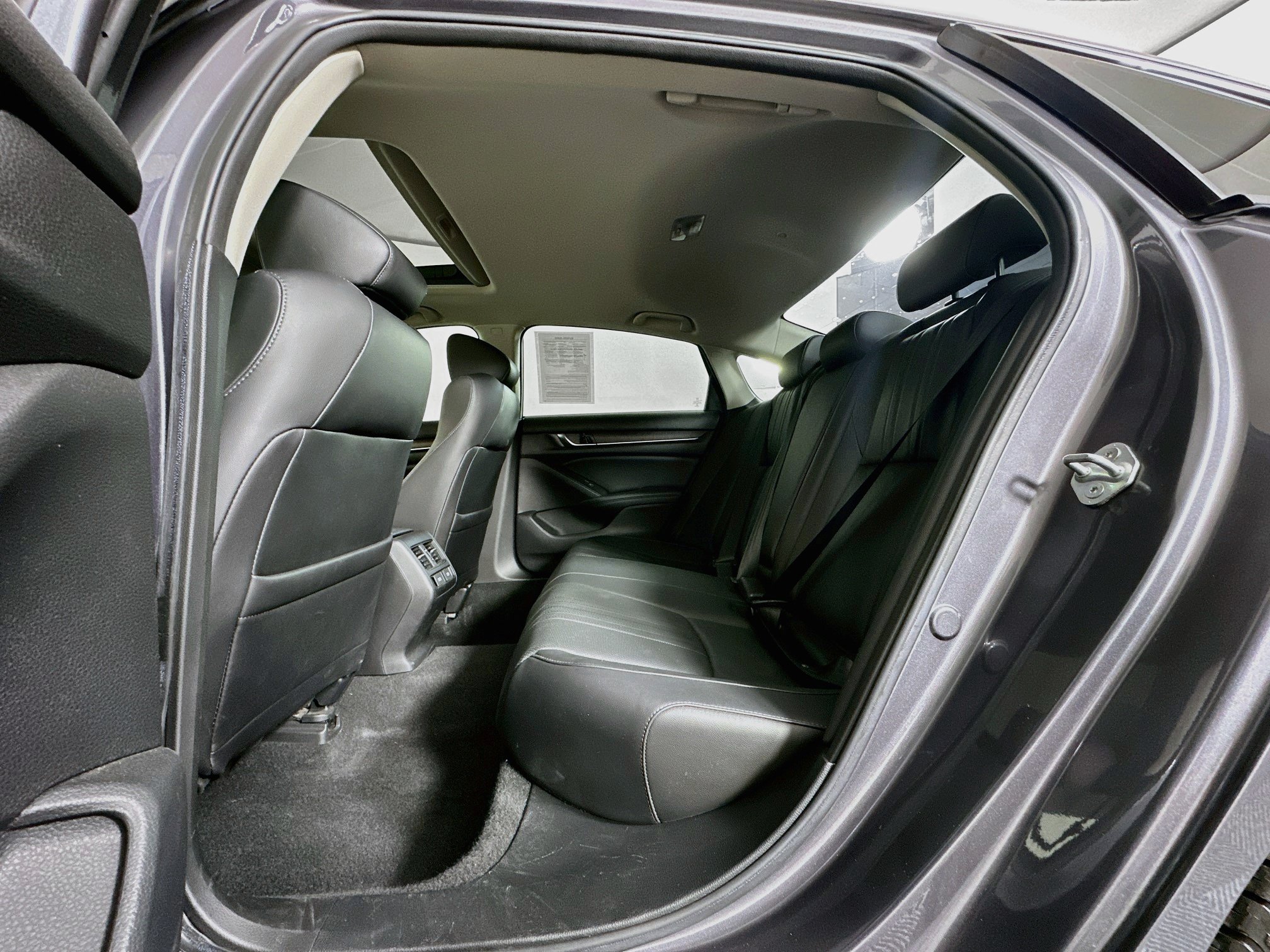 Used 2021 Honda Accord EX-L image 30