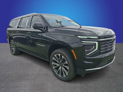 New 2026 Chevrolet Suburban High Country image 2