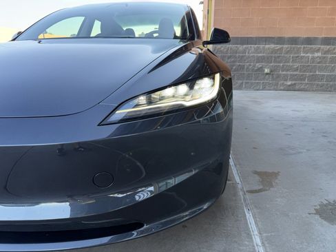 Used 2024 Tesla Model 3 image 11