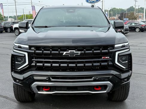 Used 2025 Chevrolet Tahoe Z71 w/ Z71 Off-Road Package AWD/4WD image 9