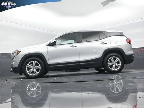 Used 2022 GMC Terrain SLE FWD image 20