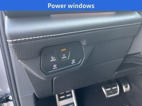 New 2026 Volkswagen Atlas SEL Premium R-Line image 9