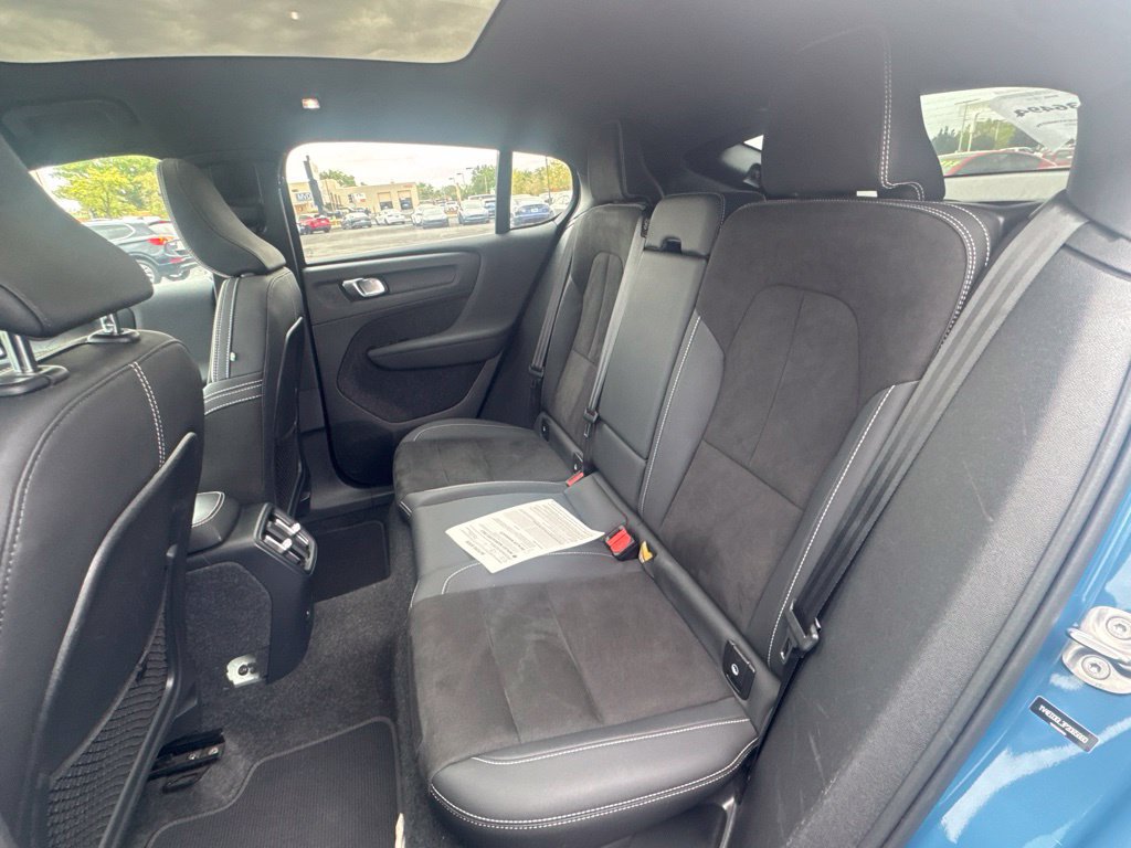 Used 2023 Volvo C40 P8 Recharge Plus AWD/4WD image 16