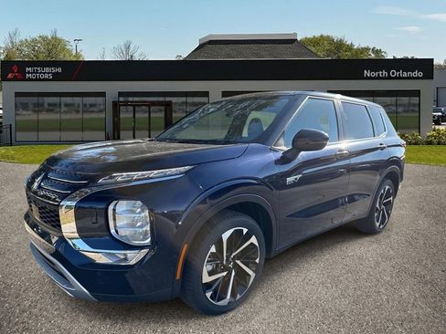 New 2025 Mitsubishi Outlander SE AWD/4WD image 1