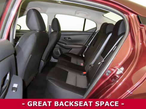 Certified 2025 Nissan Sentra SV image 9