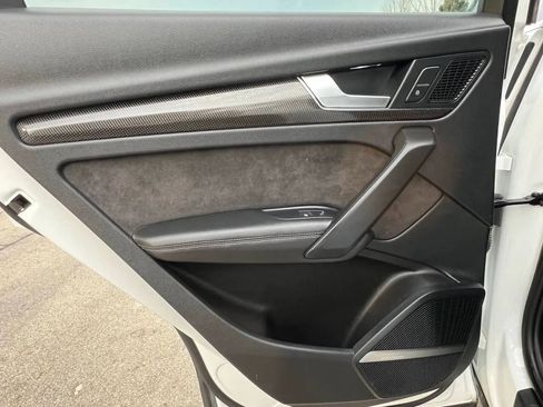 Used 2018 Audi SQ5 Prestige w/ Prestige Package image 34