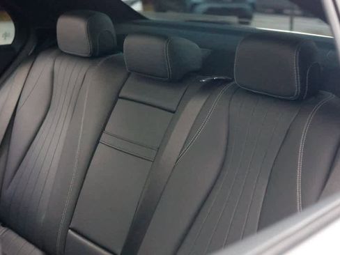 Certified 2022 Mercedes-Benz E 350 4MATIC Sedan image 12