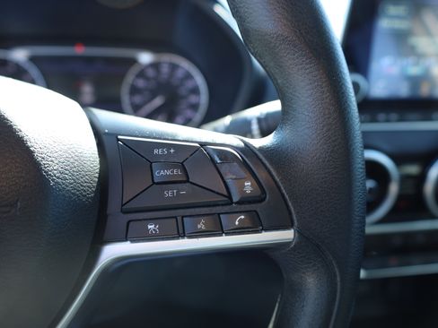 Used 2024 Nissan Sentra SV image 23