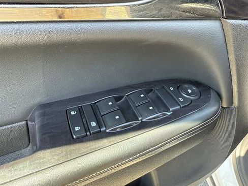 Used 2016 Buick Enclave Leather image 13