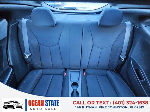 Used 2017 Hyundai Veloster Value Edition image 13