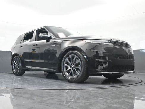 Used 2024 Land Rover Range Rover Sport Dynamic SE image 64
