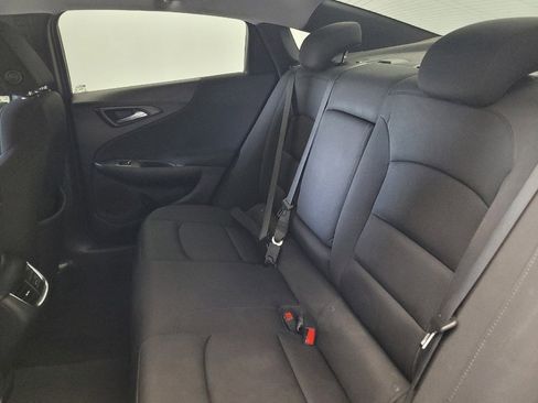 Used 2021 Chevrolet Malibu LT FWD image 18
