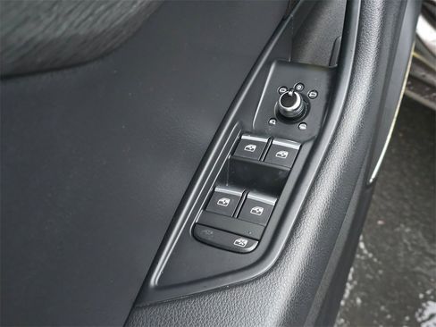 Used 2017 Audi A4 2.0T Premium Plus w/ Premium Plus Package image 14