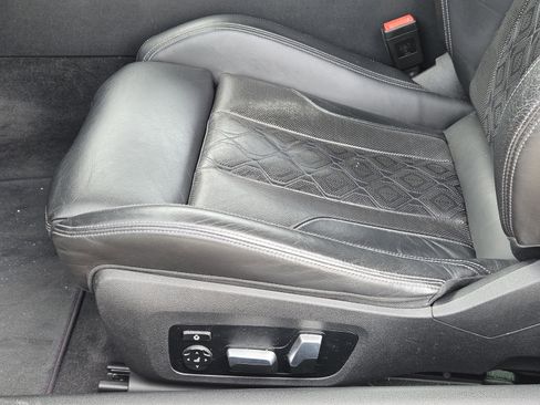 Used 2020 BMW M8 Coupe image 24