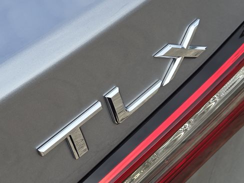 Used 2025 Acura TLX w/ Technology Package image 11