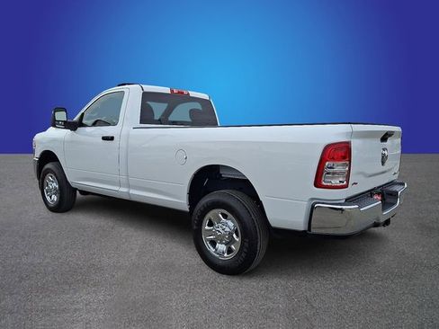 Used 2024 RAM 2500 Tradesman w/ Chrome Appearance Group image 7