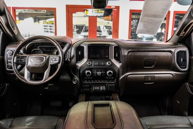 Used 2022 GMC Sierra 3500 Denali w/ Denali Ultimate Package AWD/4WD image 16