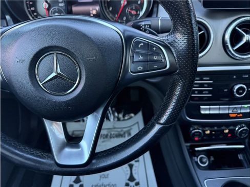 Used 2019 Mercedes-Benz CLA 250 image 37