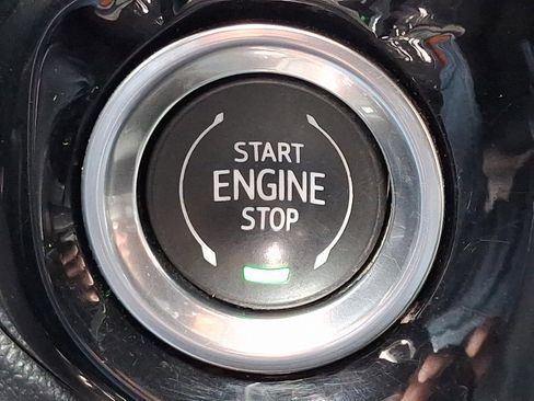 Used 2024 GMC Sierra 1500 SLE image 25