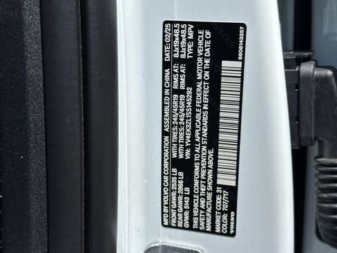 Certified 2025 Volvo EX30 Ultra w/ Climate Package AWD/4WD image 27