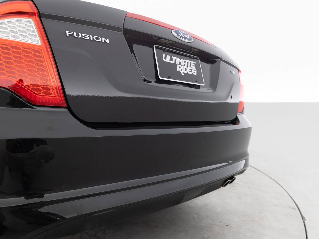 Used 2010 Ford Fusion SE FWD image 16