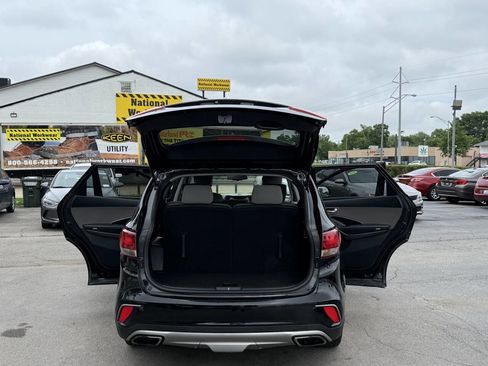 Used 2017 Hyundai Santa Fe SE AWD/4WD image 26