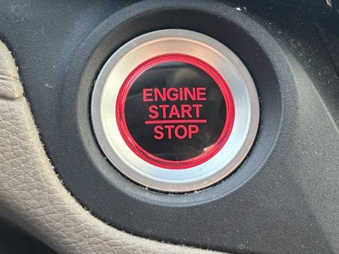 Used 2019 Honda Odyssey EX image 13