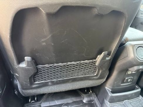 Used 2024 Jeep Wrangler Unlimited Rubicon 4xe AWD/4WD image 20