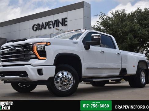Used 2024 Chevrolet Silverado 3500 High Country w/ High Country Premium Package AWD/4WD image 1