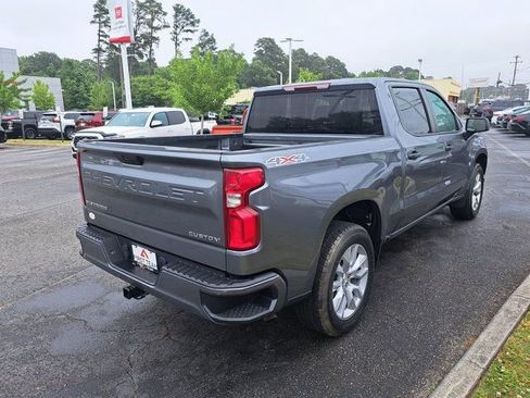 Used 2022 Chevrolet Silverado 1500 Custom AWD/4WD image 8