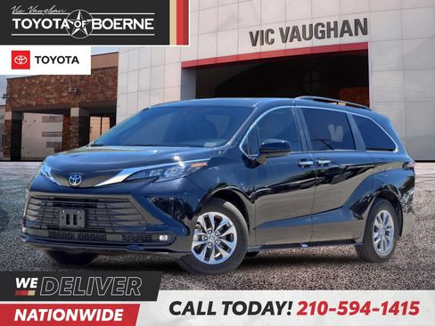 Certified 2026 Toyota Sienna XLE FWD image 1