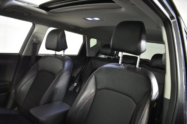 Used 2024 Kia Soul GT-Line w/ Option Group 020 FWD image 11