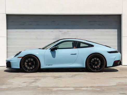 Certified 2025 Porsche 911 Carrera 4 GTS AWD/4WD image 2