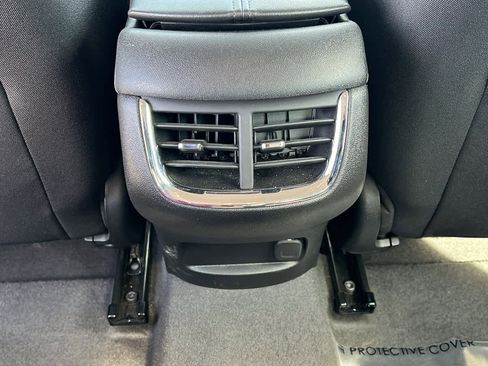 Used 2024 Chevrolet Malibu LT image 25